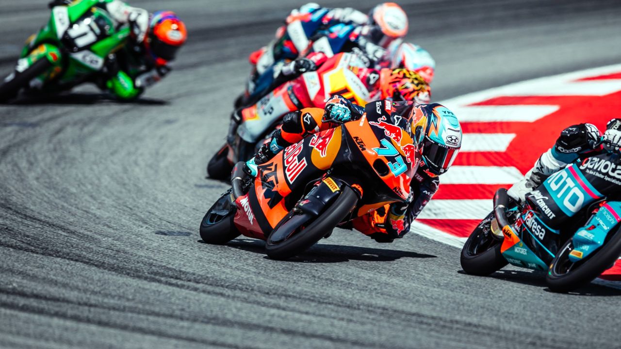 POLE AND POINTS FOR PERRONE ON MIXED CATALUNYA WEEKEND